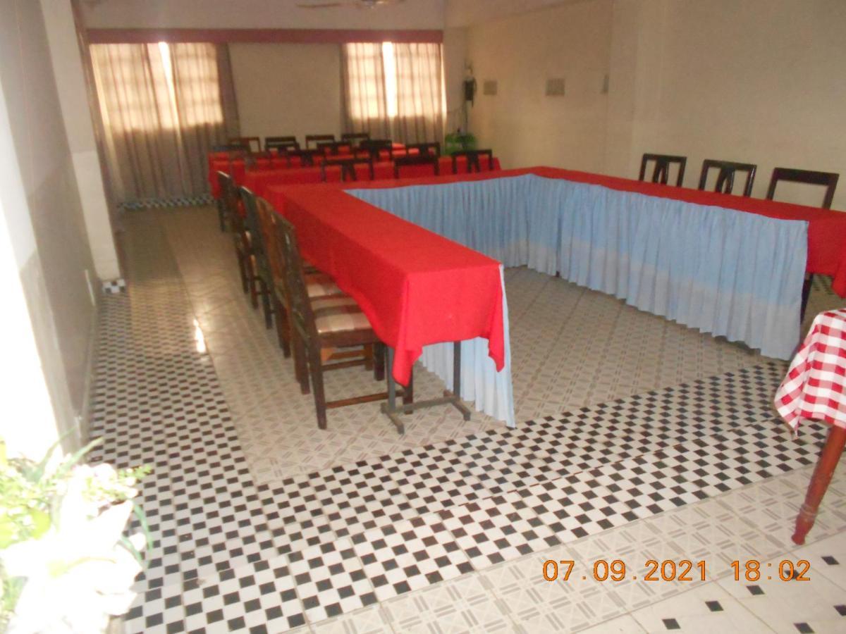 Riversand Hotel Kisumu Ngoại thất bức ảnh