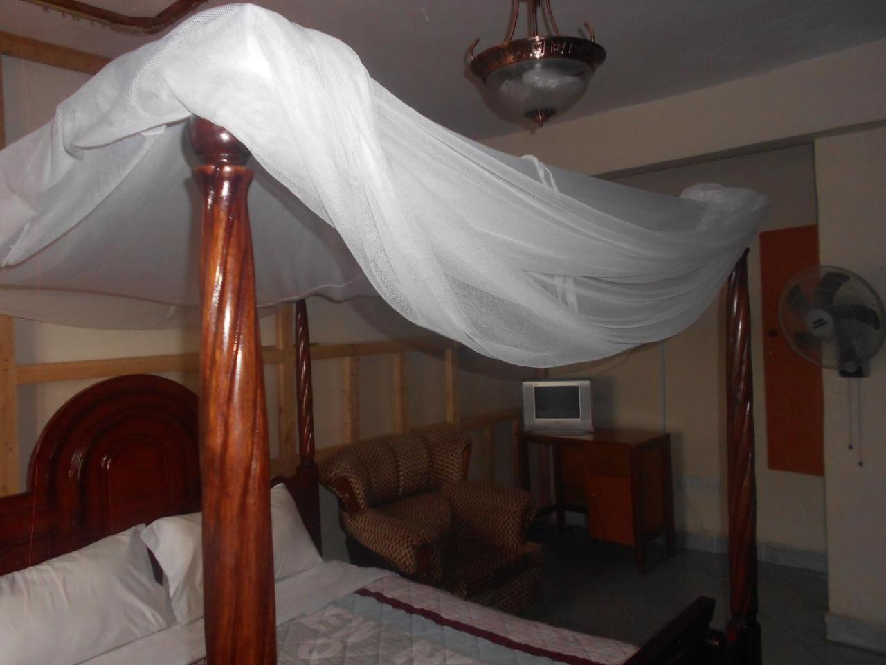 Riversand Hotel Kisumu Ngoại thất bức ảnh
