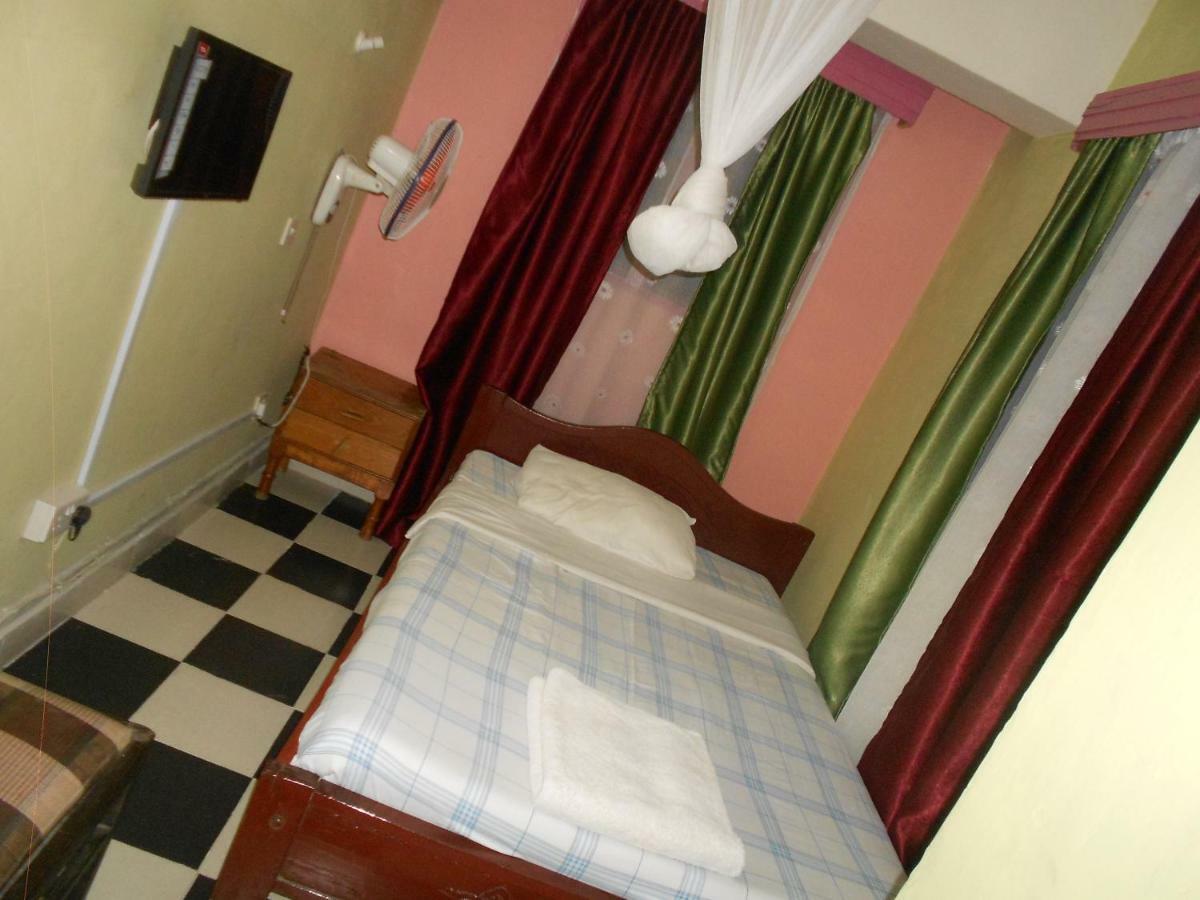 Riversand Hotel Kisumu Ngoại thất bức ảnh
