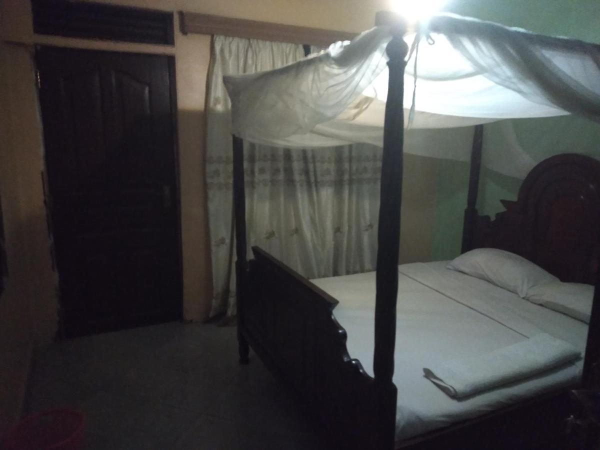 Riversand Hotel Kisumu Ngoại thất bức ảnh